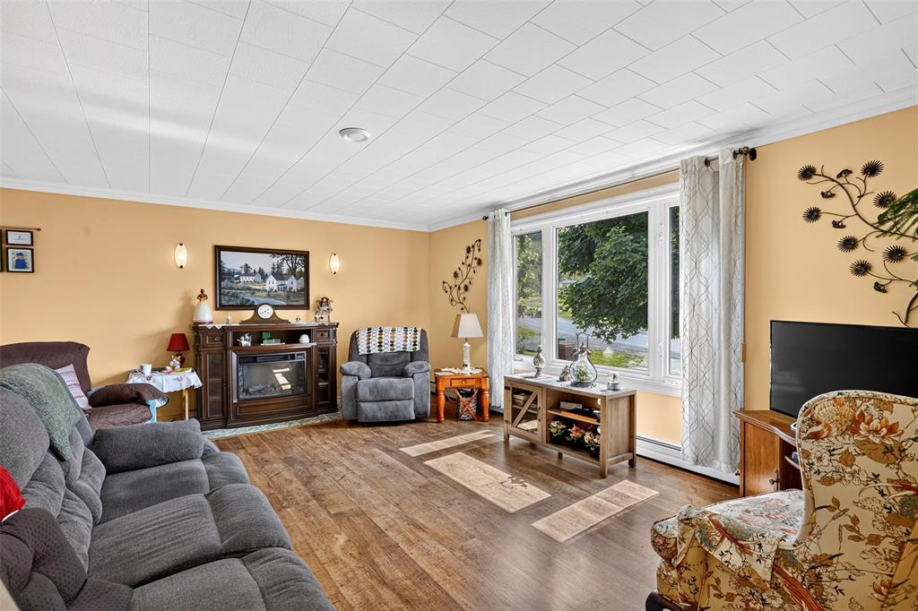 12 NEW ROAD HILL, BAY ROBERTS, Newfoundland, Canada A0A 3V0, ,1 BathroomBathrooms,Residential,For Sale,NEW ROAD HILL,6530