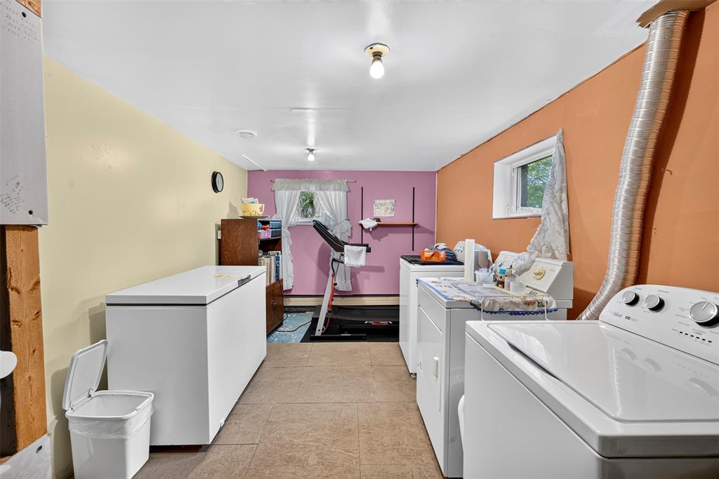 12 NEW ROAD HILL, BAY ROBERTS, Newfoundland, Canada A0A 3V0, ,1 BathroomBathrooms,Residential,For Sale,NEW ROAD HILL,6530