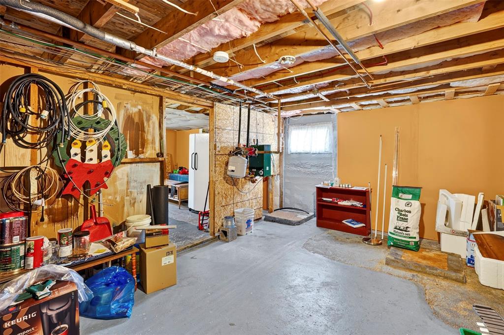 12 NEW ROAD HILL, BAY ROBERTS, Newfoundland, Canada A0A 3V0, ,1 BathroomBathrooms,Residential,For Sale,NEW ROAD HILL,6530