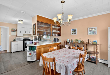 12 NEW ROAD HILL, BAY ROBERTS, Newfoundland, Canada A0A 3V0, ,1 BathroomBathrooms,Residential,For Sale,NEW ROAD HILL,6530 12 NEW ROAD HILL, BAY ROBERTS, Newfoundland, Canada A0A 3V0, ,1 BathroomBathrooms,Residential,For Sale,NEW ROAD HILL,6530