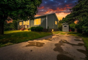 12 NEW ROAD HILL, BAY ROBERTS, Newfoundland, Canada A0A 3V0, ,1 BathroomBathrooms,Residential,For Sale,NEW ROAD HILL,6530 12 NEW ROAD HILL, BAY ROBERTS, Newfoundland, Canada A0A 3V0, ,1 BathroomBathrooms,Residential,For Sale,NEW ROAD HILL,6530