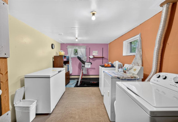 12 NEW ROAD HILL, BAY ROBERTS, Newfoundland, Canada A0A 3V0, ,1 BathroomBathrooms,Residential,For Sale,NEW ROAD HILL,6530 12 NEW ROAD HILL, BAY ROBERTS, Newfoundland, Canada A0A 3V0, ,1 BathroomBathrooms,Residential,For Sale,NEW ROAD HILL,6530