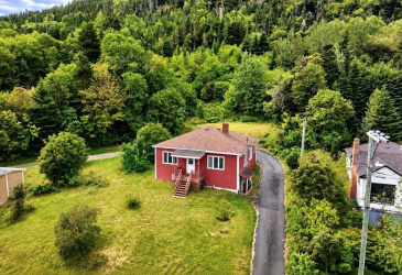 94 MEMORIAL DRIVE, CLARENVILLE, Newfoundland, Canada A5A 1N4, ,2 BathroomsBathrooms,Residential,For Sale,MEMORIAL DRIVE,6531 94 MEMORIAL DRIVE, CLARENVILLE, Newfoundland, Canada A5A 1N4, ,2 BathroomsBathrooms,Residential,For Sale,MEMORIAL DRIVE,6531