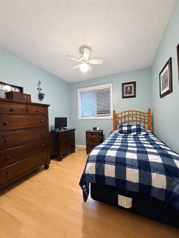 22 GREGORY DRIVE, CLARENVILLE, Newfoundland, Canada A5A 4H3, ,2 BathroomsBathrooms,Residential,For Sale,GREGORY DRIVE,6533