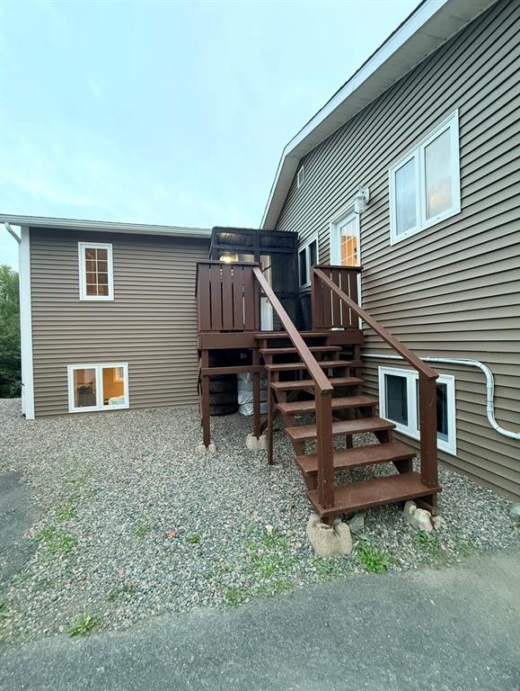 22 GREGORY DRIVE, CLARENVILLE, Newfoundland, Canada A5A 4H3, ,2 BathroomsBathrooms,Residential,For Sale,GREGORY DRIVE,6533