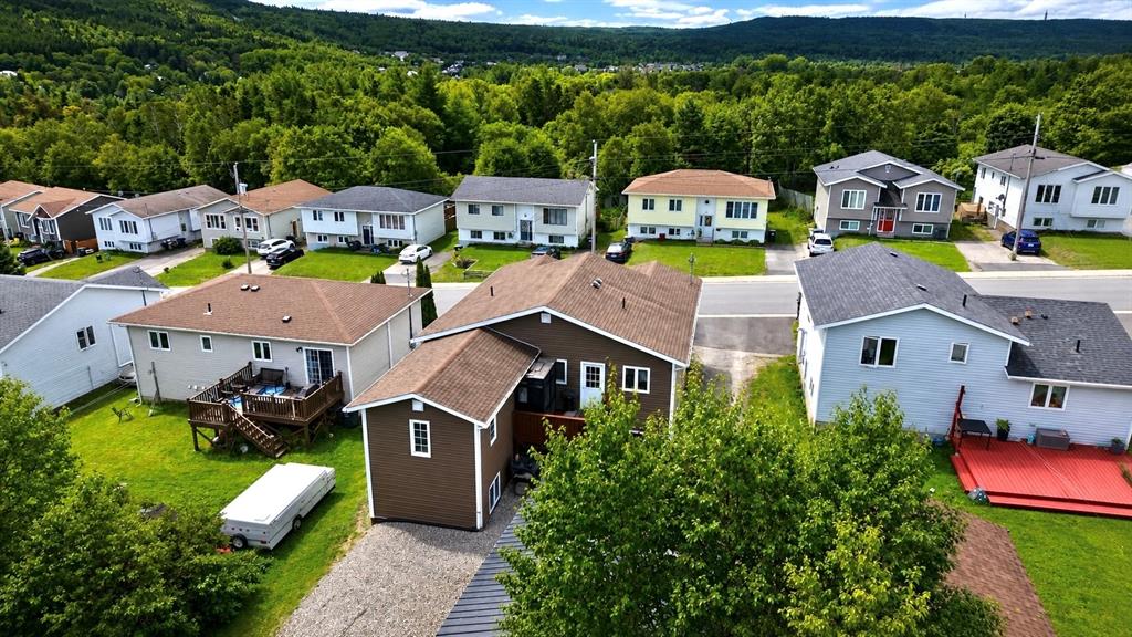 22 GREGORY DRIVE, CLARENVILLE, Newfoundland, Canada A5A 4H3, ,2 BathroomsBathrooms,Residential,For Sale,GREGORY DRIVE,6533
