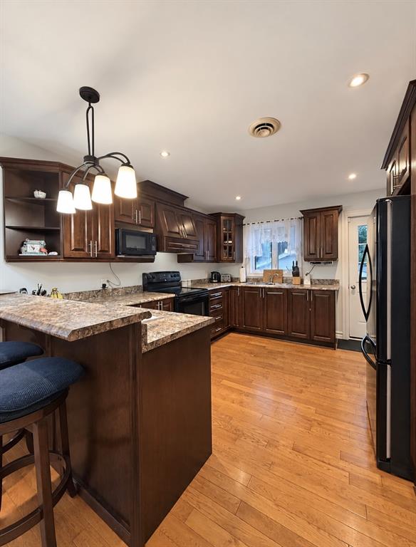 22 GREGORY DRIVE, CLARENVILLE, Newfoundland, Canada A5A 4H3, ,2 BathroomsBathrooms,Residential,For Sale,GREGORY DRIVE,6533