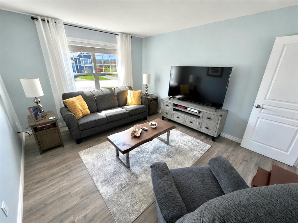 1 HIBERNIA DRIVE, CLARENVILLE, Newfoundland, Canada A5A 1H4, ,1 BathroomBathrooms,Residential,For Sale,HIBERNIA DRIVE,6534