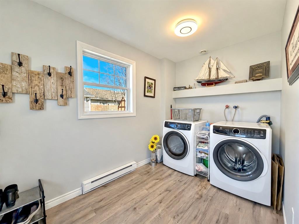1 HIBERNIA DRIVE, CLARENVILLE, Newfoundland, Canada A5A 1H4, ,1 BathroomBathrooms,Residential,For Sale,HIBERNIA DRIVE,6534