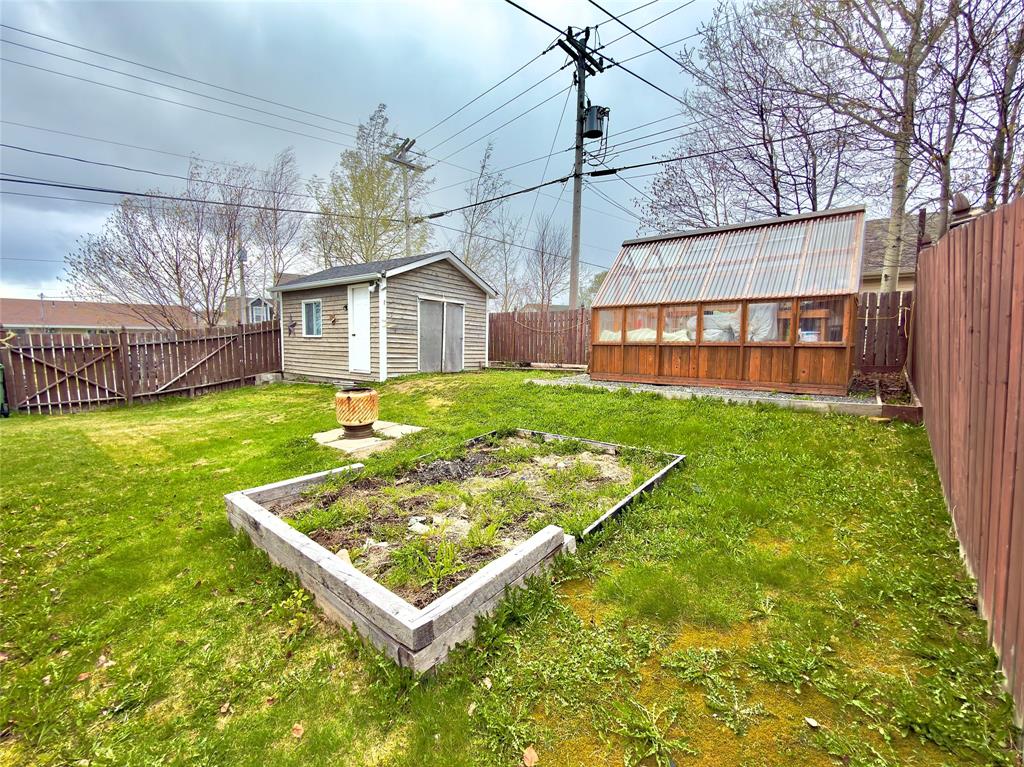 1 HIBERNIA DRIVE, CLARENVILLE, Newfoundland, Canada A5A 1H4, ,1 BathroomBathrooms,Residential,For Sale,HIBERNIA DRIVE,6534