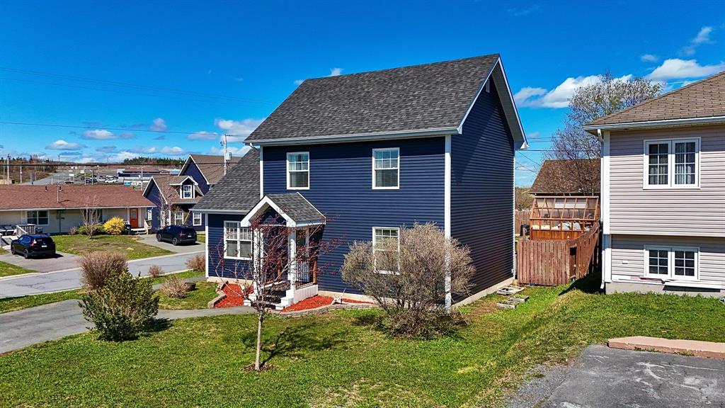 1 HIBERNIA DRIVE, CLARENVILLE, Newfoundland, Canada A5A 1H4, ,1 BathroomBathrooms,Residential,For Sale,HIBERNIA DRIVE,6534