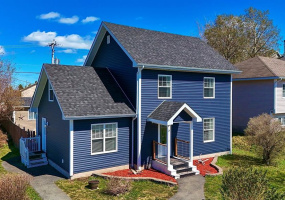 1 HIBERNIA DRIVE, CLARENVILLE, Newfoundland, Canada A5A 1H4, ,1 BathroomBathrooms,Residential,For Sale,HIBERNIA DRIVE,6534