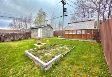 1 HIBERNIA DRIVE, CLARENVILLE, Newfoundland, Canada A5A 1H4, ,1 BathroomBathrooms,Residential,For Sale,HIBERNIA DRIVE,6534 1 HIBERNIA DRIVE, CLARENVILLE, Newfoundland, Canada A5A 1H4, ,1 BathroomBathrooms,Residential,For Sale,HIBERNIA DRIVE,6534