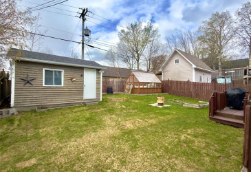 1 HIBERNIA DRIVE, CLARENVILLE, Newfoundland, Canada A5A 1H4, ,1 BathroomBathrooms,Residential,For Sale,HIBERNIA DRIVE,6534