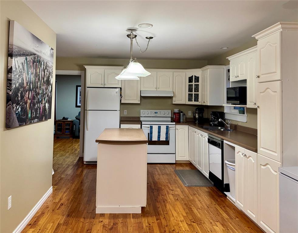3 SWAN AVENUE, CLARENVILLE, Newfoundland, Canada A5A 1Y1, ,2 BathroomsBathrooms,Residential,For Sale,SWAN AVENUE,6535