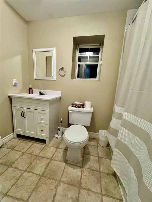 3 SWAN AVENUE, CLARENVILLE, Newfoundland, Canada A5A 1Y1, ,2 BathroomsBathrooms,Residential,For Sale,SWAN AVENUE,6535