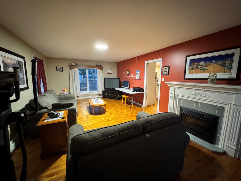 3 SWAN AVENUE, CLARENVILLE, Newfoundland, Canada A5A 1Y1, ,2 BathroomsBathrooms,Residential,For Sale,SWAN AVENUE,6535
