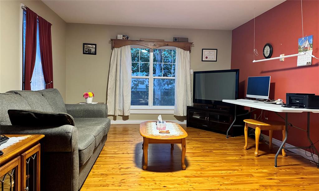3 SWAN AVENUE, CLARENVILLE, Newfoundland, Canada A5A 1Y1, ,2 BathroomsBathrooms,Residential,For Sale,SWAN AVENUE,6535
