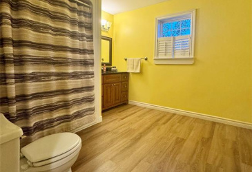 3 SWAN AVENUE, CLARENVILLE, Newfoundland, Canada A5A 1Y1, ,2 BathroomsBathrooms,Residential,For Sale,SWAN AVENUE,6535