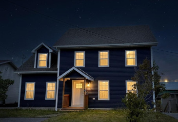 3 SWAN AVENUE, CLARENVILLE, Newfoundland, Canada A5A 1Y1, ,2 BathroomsBathrooms,Residential,For Sale,SWAN AVENUE,6535