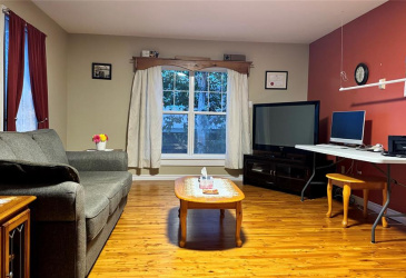 3 SWAN AVENUE, CLARENVILLE, Newfoundland, Canada A5A 1Y1, ,2 BathroomsBathrooms,Residential,For Sale,SWAN AVENUE,6535