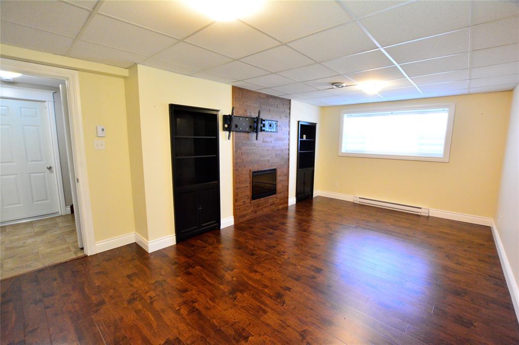 11 LOGAN STREET, PARADISE, Newfoundland, Canada A1L 0H5, ,3 BathroomsBathrooms,Residential,For Sale,LOGAN STREET,6548