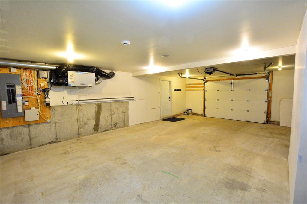 11 LOGAN STREET, PARADISE, Newfoundland, Canada A1L 0H5, ,3 BathroomsBathrooms,Residential,For Sale,LOGAN STREET,6548