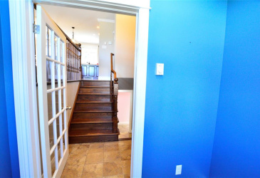 11 LOGAN STREET, PARADISE, Newfoundland, Canada A1L 0H5, ,3 BathroomsBathrooms,Residential,For Sale,LOGAN STREET,6548