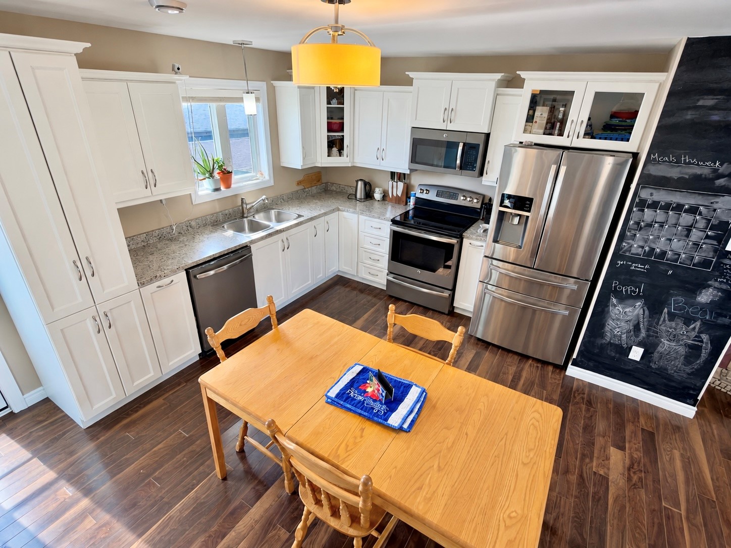 28 BARE MOUNTAIN, CLARENVILLE, Newfoundland, Canada A5A 0E4, ,2 BathroomsBathrooms,Residential,For Sale,BARE MOUNTAIN,6559