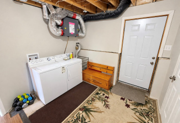 28 BARE MOUNTAIN, CLARENVILLE, Newfoundland, Canada A5A 0E4, ,2 BathroomsBathrooms,Residential,For Sale,BARE MOUNTAIN,6559