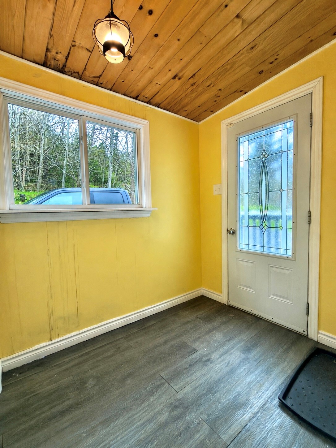 138 MEMORIAL DRIVE, CLARENVILLE, Newfoundland, Canada A5A1N5, ,1 BathroomBathrooms,Residential,For Sale,MEMORIAL DRIVE,6561