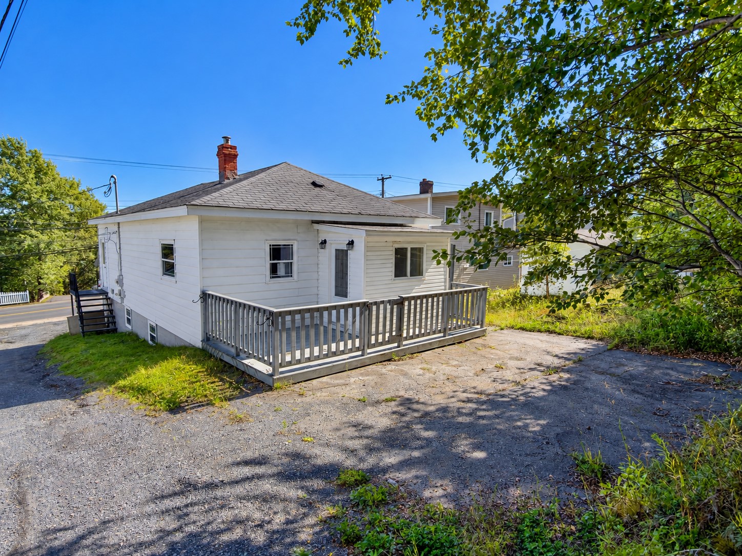 138 MEMORIAL DRIVE, CLARENVILLE, Newfoundland, Canada A5A1N5, ,1 BathroomBathrooms,Residential,For Sale,MEMORIAL DRIVE,6561