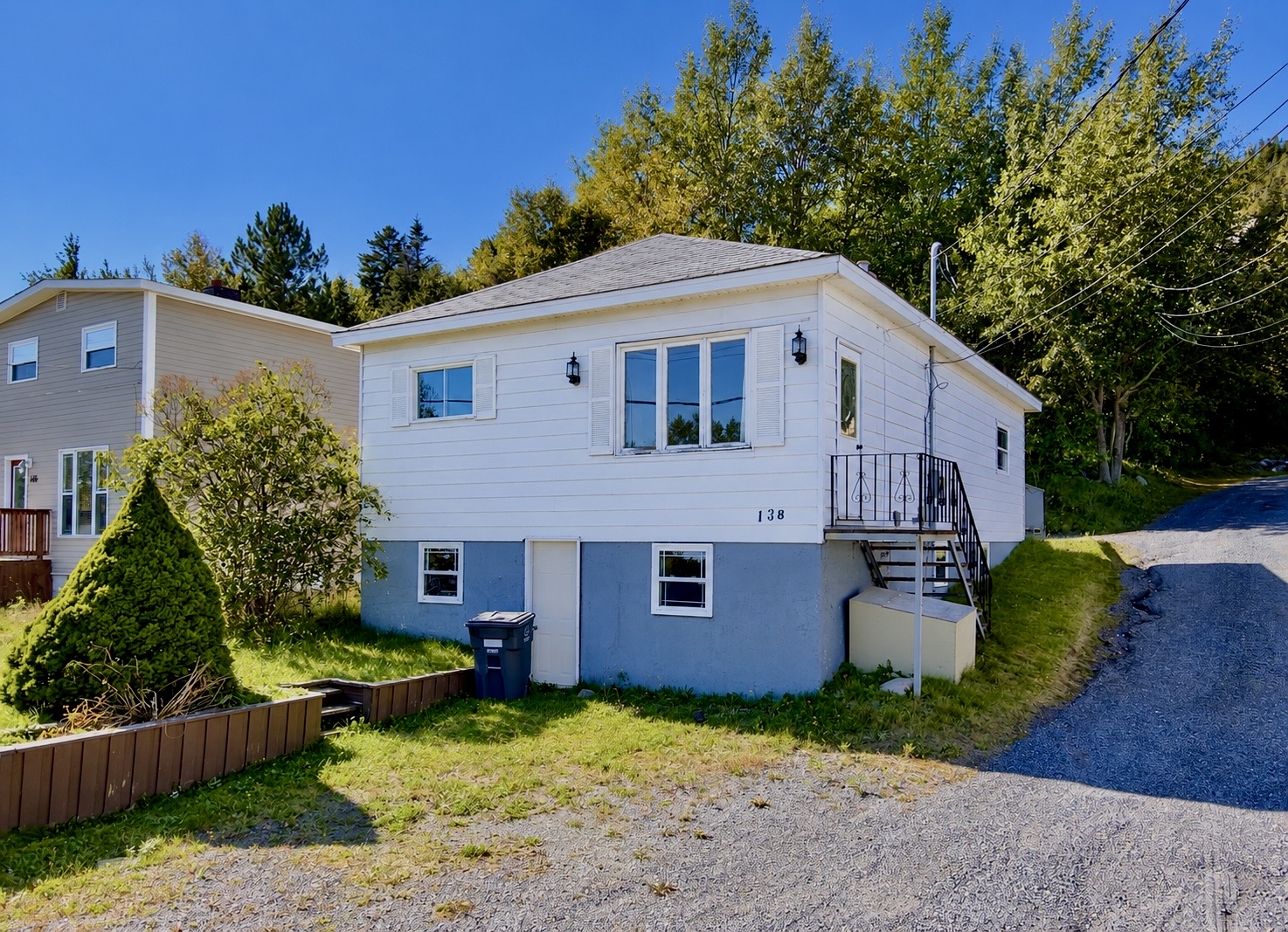 138 MEMORIAL DRIVE, CLARENVILLE, Newfoundland, Canada A5A1N5, ,1 BathroomBathrooms,Residential,For Sale,MEMORIAL DRIVE,6561