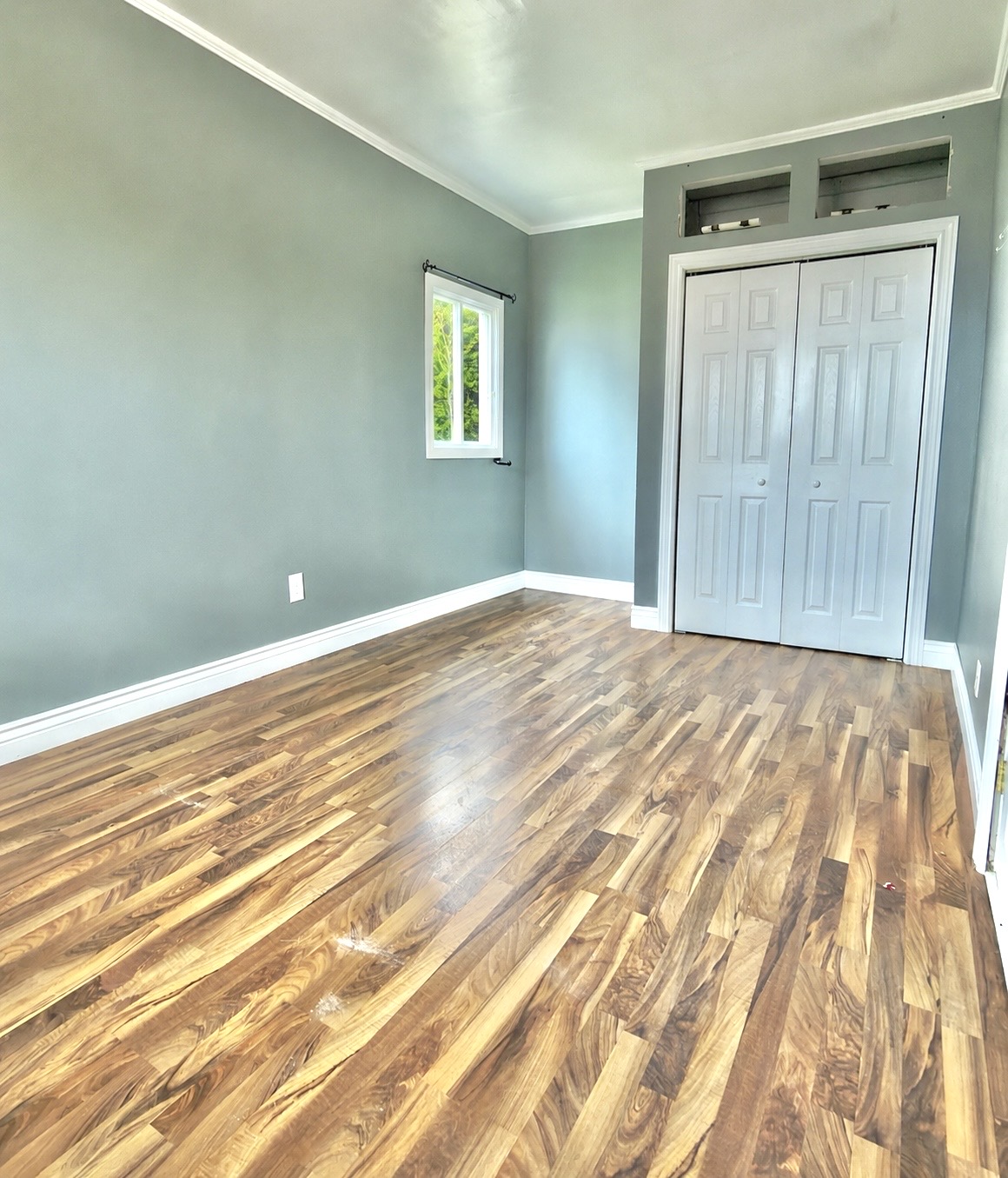 138 MEMORIAL DRIVE, CLARENVILLE, Newfoundland, Canada A5A1N5, ,1 BathroomBathrooms,Residential,For Sale,MEMORIAL DRIVE,6561
