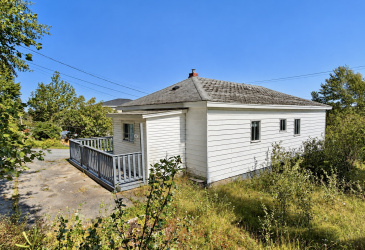138 MEMORIAL DRIVE, CLARENVILLE, Newfoundland, Canada A5A1N5, ,1 BathroomBathrooms,Residential,For Sale,MEMORIAL DRIVE,6561 138 MEMORIAL DRIVE, CLARENVILLE, Newfoundland, Canada A5A1N5, ,1 BathroomBathrooms,Residential,For Sale,MEMORIAL DRIVE,6561