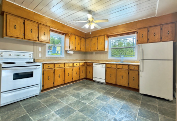 138 MEMORIAL DRIVE, CLARENVILLE, Newfoundland, Canada A5A1N5, ,1 BathroomBathrooms,Residential,For Sale,MEMORIAL DRIVE,6561 138 MEMORIAL DRIVE, CLARENVILLE, Newfoundland, Canada A5A1N5, ,1 BathroomBathrooms,Residential,For Sale,MEMORIAL DRIVE,6561