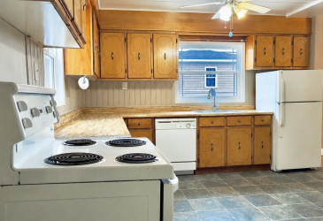 138 MEMORIAL DRIVE, CLARENVILLE, Newfoundland, Canada A5A1N5, ,1 BathroomBathrooms,Residential,For Sale,MEMORIAL DRIVE,6561 138 MEMORIAL DRIVE, CLARENVILLE, Newfoundland, Canada A5A1N5, ,1 BathroomBathrooms,Residential,For Sale,MEMORIAL DRIVE,6561