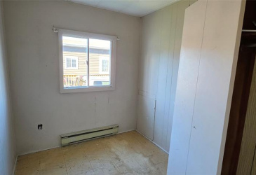 49 MAYOR AVENUE, ST. LAWRENCE, Newfoundland, Canada A0E2V0, ,1 BathroomBathrooms,Residential,Sale Pending,MAYOR AVENUE,6563