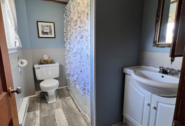 10-12 HILL AVENUE, CLARKE'S BEACH, Newfoundland, Canada A0A1W0, ,1 BathroomBathrooms,Residential,For Sale,HILL AVENUE,6564