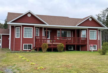 29-31 SPRACKLIN'S AVENUE, CUPIDS, Newfoundland, Canada A0A2B0, ,2 BathroomsBathrooms,Residential,For Sale,SPRACKLIN'S AVENUE,6565