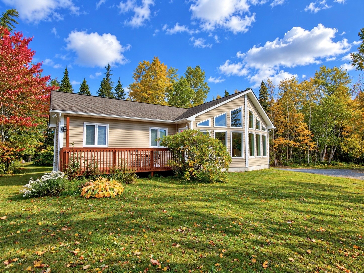 494 MAIN STREET, PORT BLANDFORD, Newfoundland, Canada A0C 2G0, ,2 BathroomsBathrooms,Residential,For Sale,MAIN STREET,6576