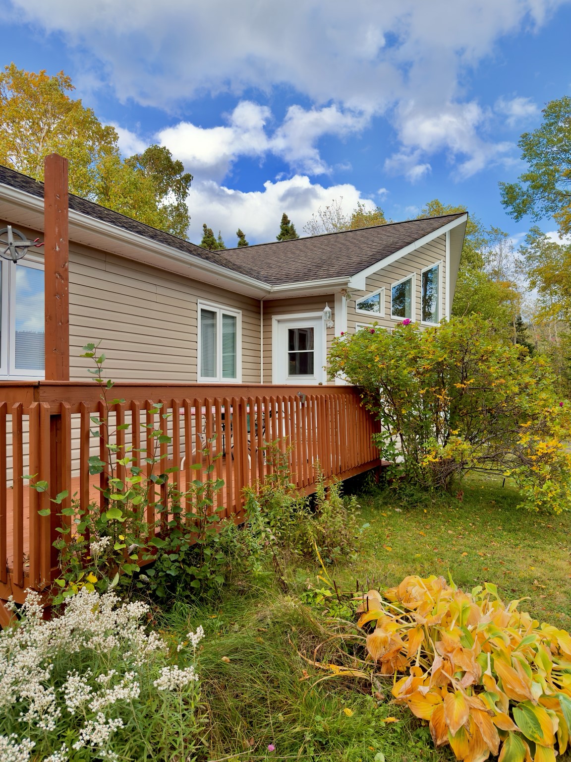 494 MAIN STREET, PORT BLANDFORD, Newfoundland, Canada A0C 2G0, ,2 BathroomsBathrooms,Residential,For Sale,MAIN STREET,6576