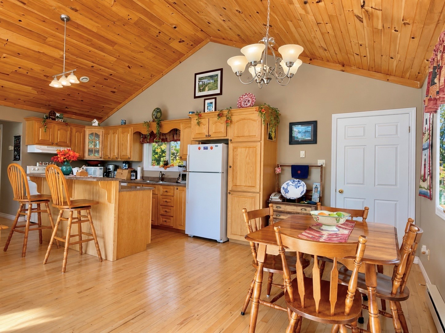494 MAIN STREET, PORT BLANDFORD, Newfoundland, Canada A0C 2G0, ,2 BathroomsBathrooms,Residential,For Sale,MAIN STREET,6576