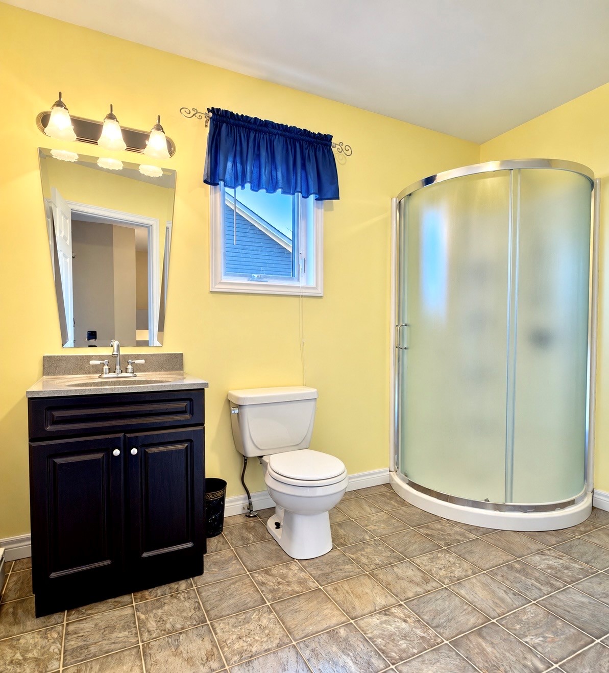 6 JEAN D'ARC PLACE, CLARENVILLE, Newfoundland, Canada A5A 1J4, ,2 BathroomsBathrooms,Residential,For Sale,JEAN D'ARC PLACE,6577