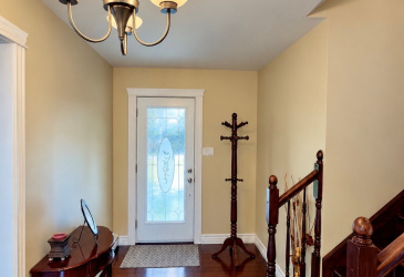 6 JEAN D'ARC PLACE, CLARENVILLE, Newfoundland, Canada A5A 1J4, ,2 BathroomsBathrooms,Residential,For Sale,JEAN D'ARC PLACE,6577