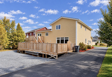 6 JEAN D'ARC PLACE, CLARENVILLE, Newfoundland, Canada A5A 1J4, ,2 BathroomsBathrooms,Residential,For Sale,JEAN D'ARC PLACE,6577