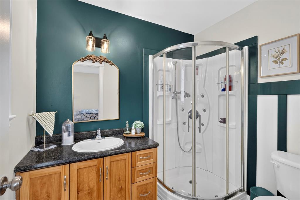 21-23 BISHOP'S ROAD, BAY ROBERTS, Newfoundland, Canada A0A 1G0, ,3 BathroomsBathrooms,Residential,For Sale,BISHOP'S ROAD,6580