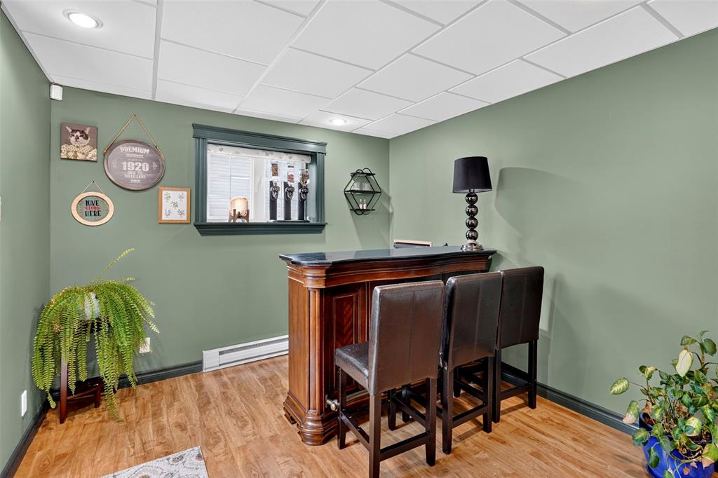 21-23 BISHOP'S ROAD, BAY ROBERTS, Newfoundland, Canada A0A 1G0, ,3 BathroomsBathrooms,Residential,For Sale,BISHOP'S ROAD,6580