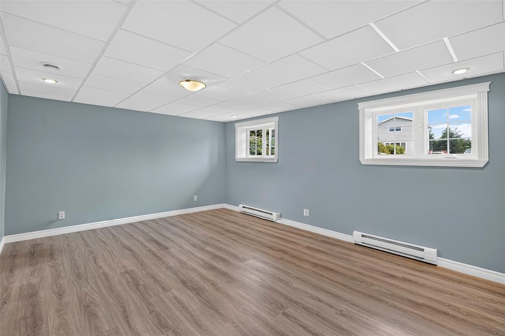 21-23 BISHOP'S ROAD, BAY ROBERTS, Newfoundland, Canada A0A 1G0, ,3 BathroomsBathrooms,Residential,For Sale,BISHOP'S ROAD,6580