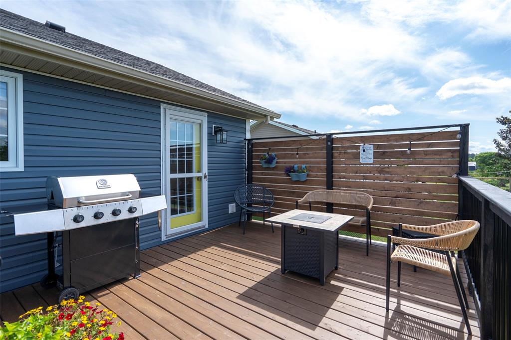21-23 BISHOP'S ROAD, BAY ROBERTS, Newfoundland, Canada A0A 1G0, ,3 BathroomsBathrooms,Residential,For Sale,BISHOP'S ROAD,6580